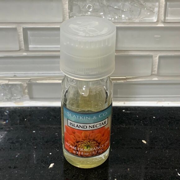 Bath & Body Works Slatkin & Co Island Nectar Home Fragrance Oil for Diffuser - Picture 1 of 3